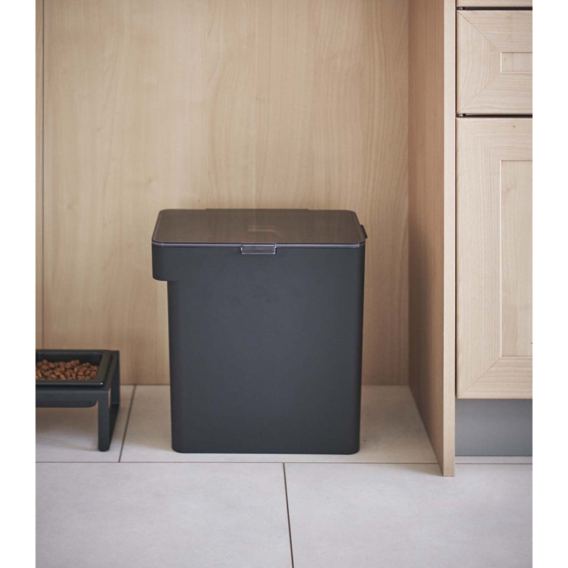 Yamazaki Home Airtight Pet Food Large Storage Container With